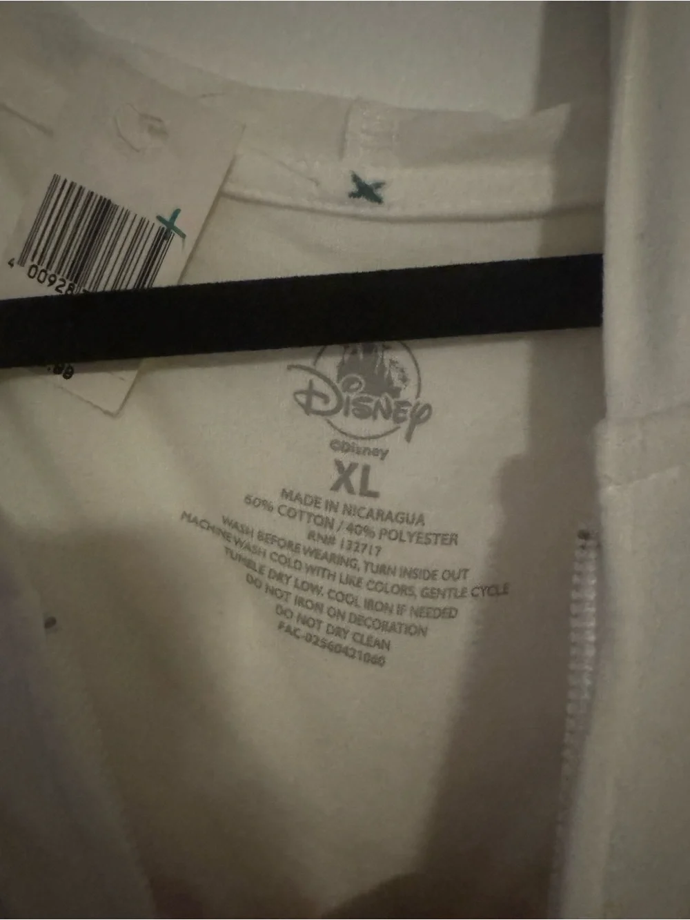 Disneyland It’s A Small World white Zipper Sweater - Picture 3 of 5